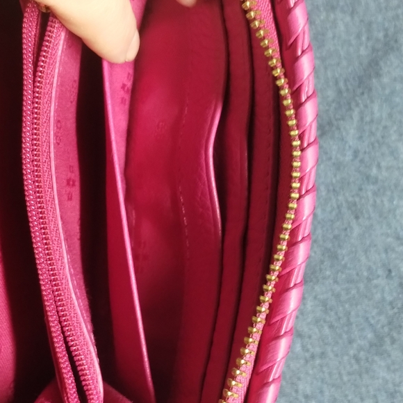 Tory Burch hot pink leather wallet - Picture 7 of 11
